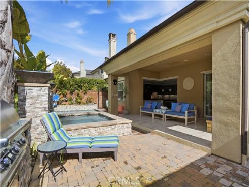 17491  Oakbluffs Lane  , Huntington Beach, CA