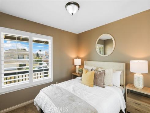 21822  Seacrest Ln  , Huntington Beach, CA