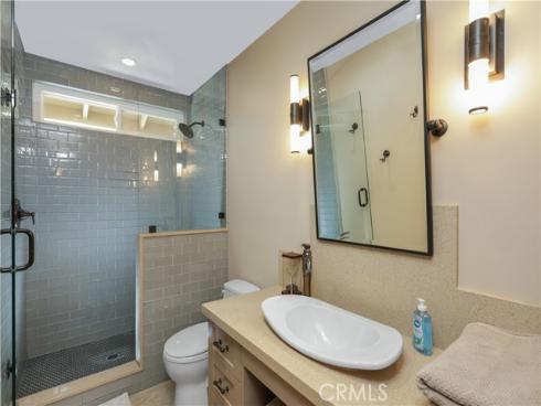 21822  Seacrest Ln  , Huntington Beach, CA