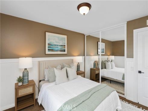 21822  Seacrest Ln  , Huntington Beach, CA