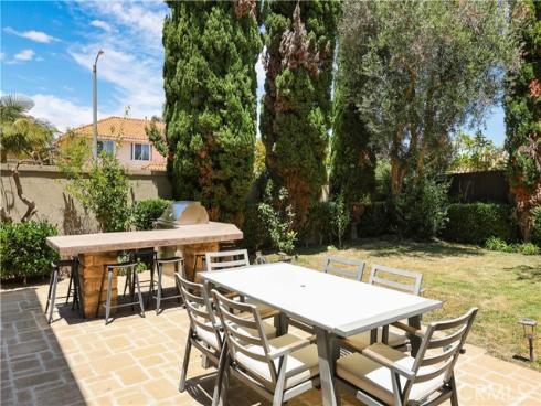 21822  Seacrest Ln  , Huntington Beach, CA