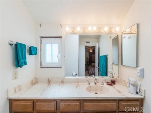 7911  Woodlake  77  Drive, Huntington Beach, CA