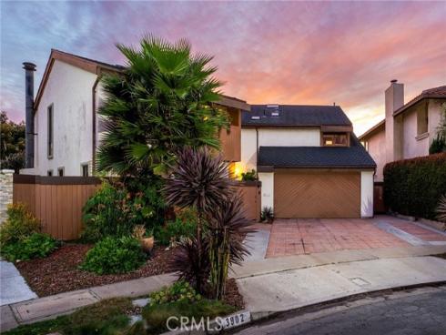3902 Legend Circle, Huntington Beach, CA