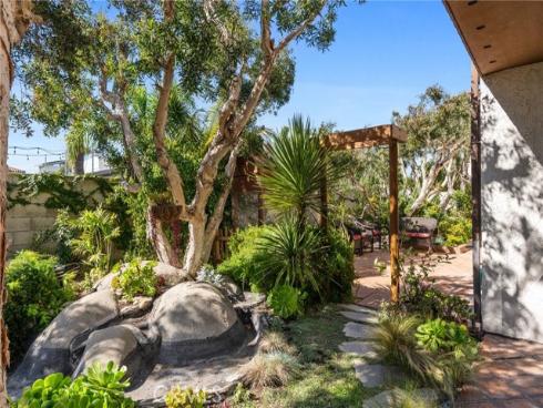 3902 Legend Circle, Huntington Beach, CA