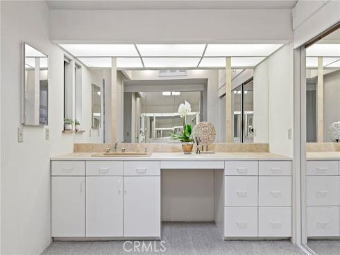 3902 Legend Circle, Huntington Beach, CA