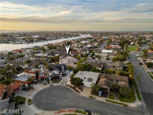 3902 Legend Circle, Huntington Beach, CA