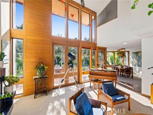 3902 Legend Circle, Huntington Beach, CA