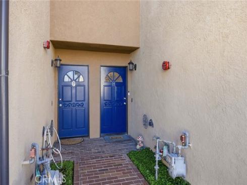 17601  Newland  H , Huntington Beach, CA