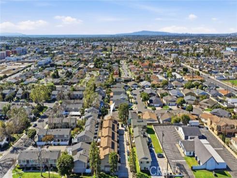 17601  Newland  H , Huntington Beach, CA