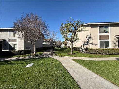 6672  Sun  C  Drive, Huntington Beach, CA