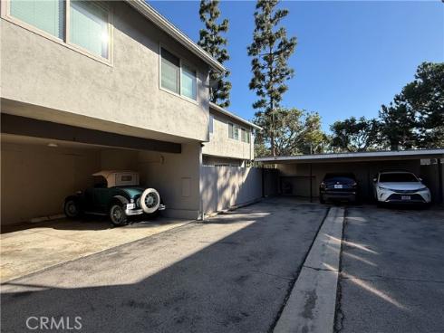 6672  Sun  C  Drive, Huntington Beach, CA