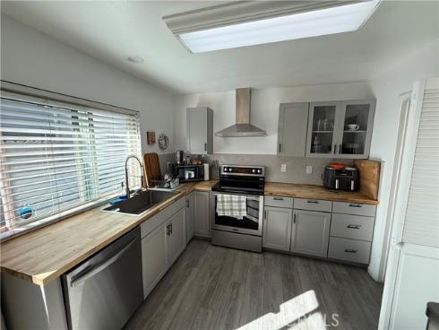 6672  Sun  C  Drive, Huntington Beach, CA