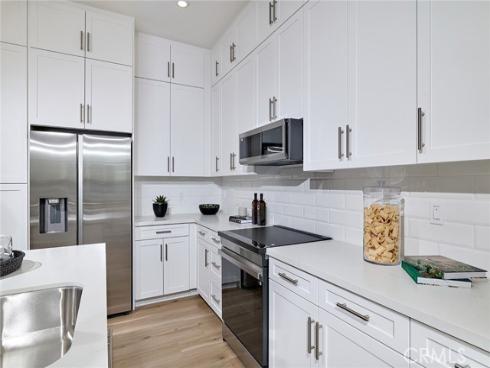 7264  Aura   Circle, Huntington Beach, CA