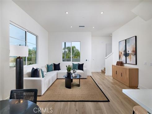 7264  Aura   Circle, Huntington Beach, CA