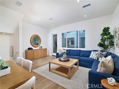 7251  Aura   Circle, Huntington Beach, CA