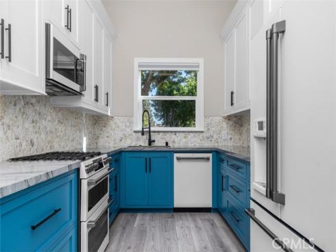 4482 Shorebird Street