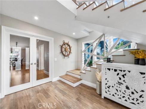 5522  Mossvale   Circle, Huntington Beach, CA