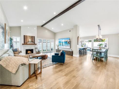 5522  Mossvale   Circle, Huntington Beach, CA