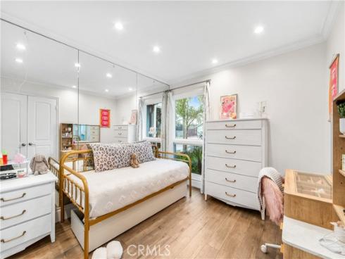 5522  Mossvale   Circle, Huntington Beach, CA