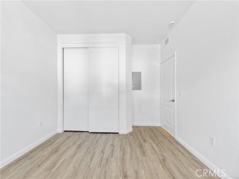 5142  Warner  112 , Huntington Beach, CA