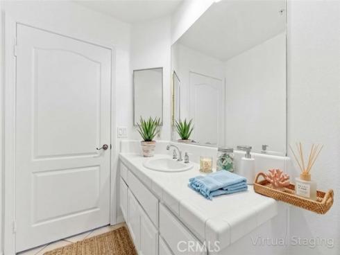 5142  Warner  112 , Huntington Beach, CA