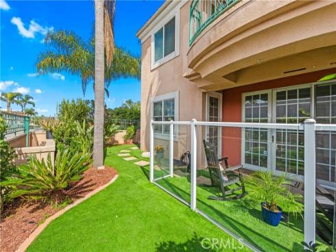 5142  Warner  112 , Huntington Beach, CA