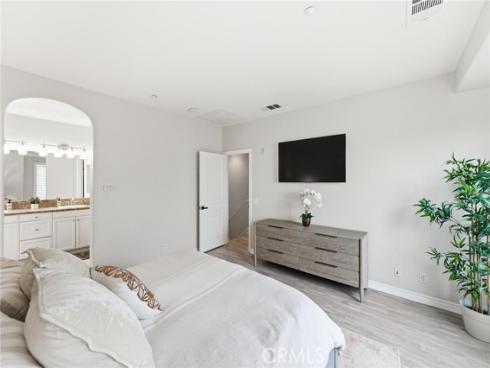 21245  Alanis  , Huntington Beach, CA