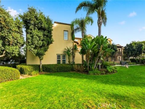 21245  Alanis  , Huntington Beach, CA