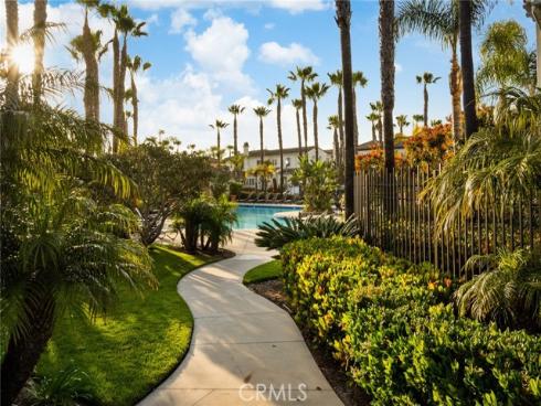 21245  Alanis  , Huntington Beach, CA