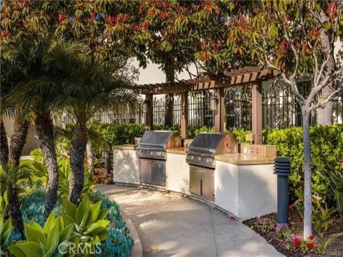 21245  Alanis  , Huntington Beach, CA