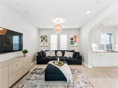 21245  Alanis  , Huntington Beach, CA