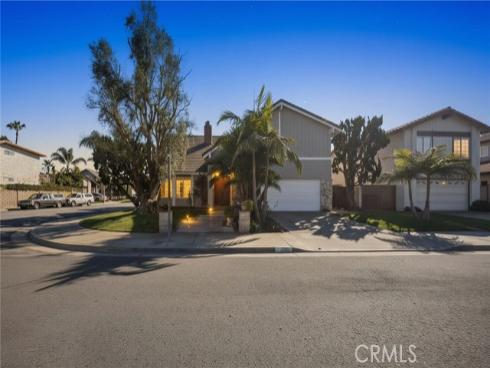 9552  Bay Meadow Dr  , Huntington Beach, CA