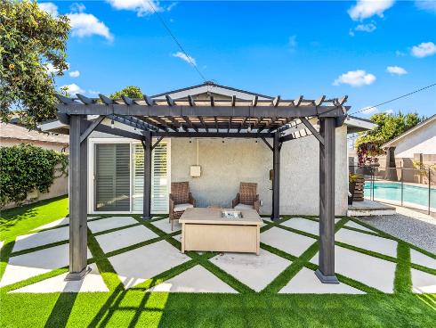 6511  Halifax   Drive, Huntington Beach, CA