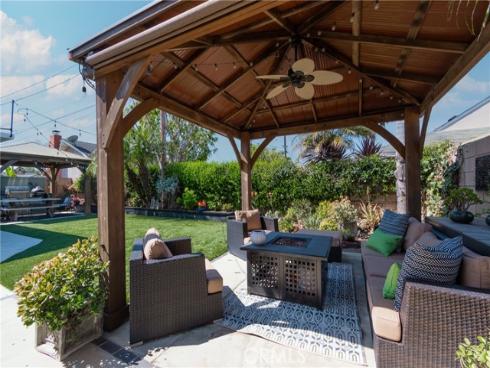 15551  Aulnay   Lane, Huntington Beach, CA