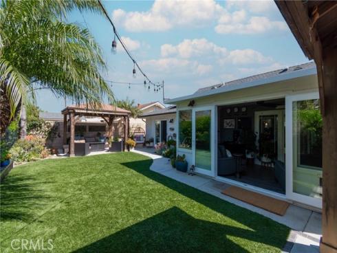 15551  Aulnay   Lane, Huntington Beach, CA