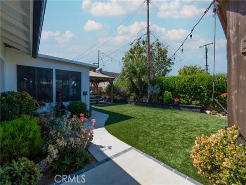 15551  Aulnay   Lane, Huntington Beach, CA