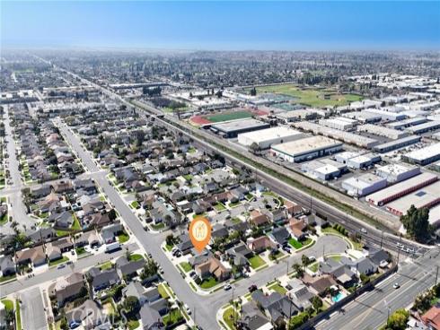 15551  Aulnay   Lane, Huntington Beach, CA