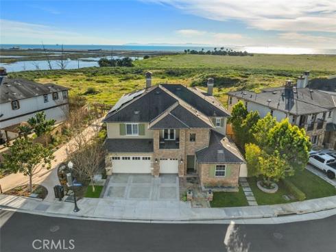 4692  Oceanridge   Drive, Huntington Beach, CA