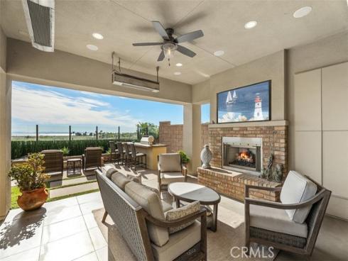 4692  Oceanridge   Drive, Huntington Beach, CA