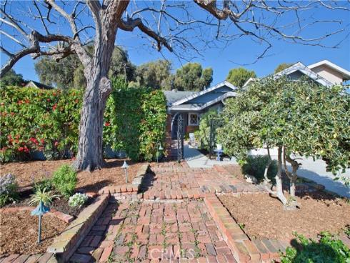 16711  Greenview   Lane, Huntington Beach, CA