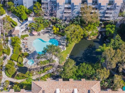 20371  Bluffside  212  Circle, Huntington Beach, CA