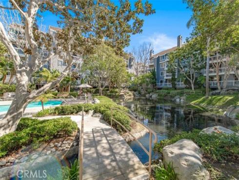 20301  Bluffside  D401  Circle, Huntington Beach, CA