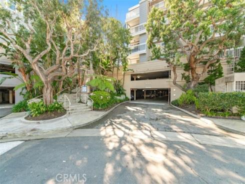 20301  Bluffside  D401  Circle, Huntington Beach, CA