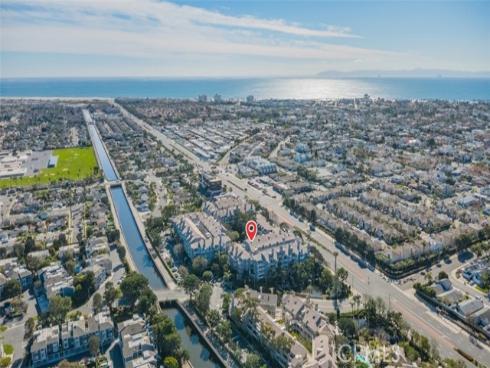 20301  Bluffside  D401  Circle, Huntington Beach, CA