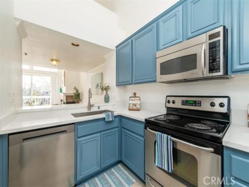 20301  Bluffside  D401  Circle, Huntington Beach, CA