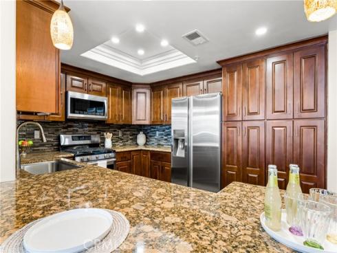 4561  Warner  203 , Huntington Beach, CA