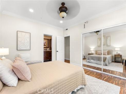 4561  Warner  203 , Huntington Beach, CA