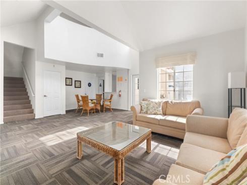 4561  Warner  203 , Huntington Beach, CA