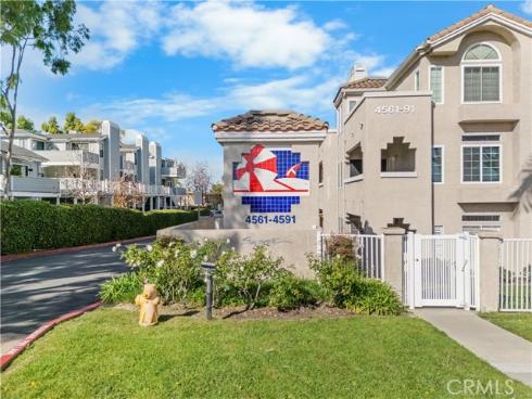 4561  Warner  203 , Huntington Beach, CA