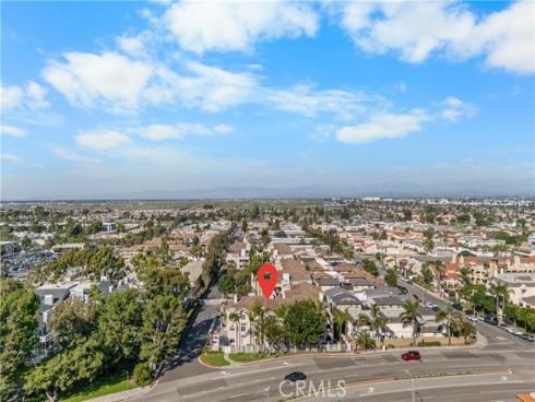 4561  Warner  203 , Huntington Beach, CA